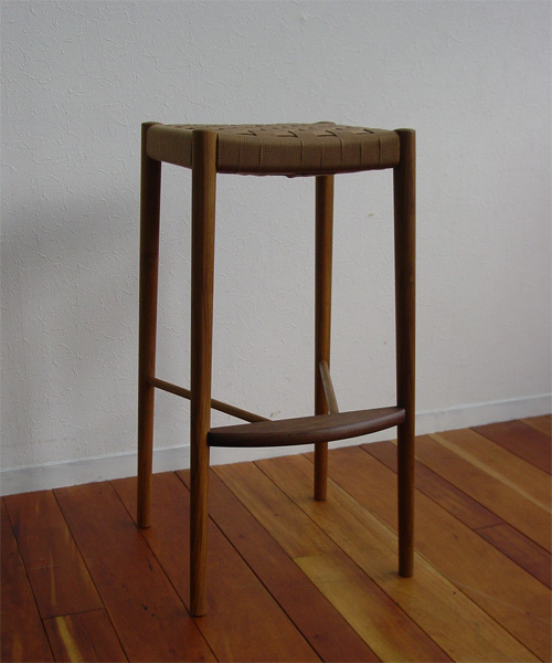 yoshi counter stool
